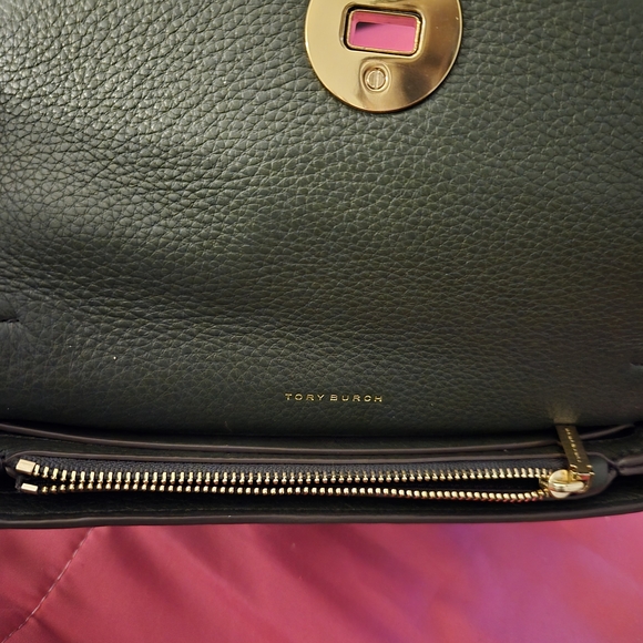 Tory Burch Dark Olive Green Crossbody Bag with Gold Chain - Picture 2 of 3